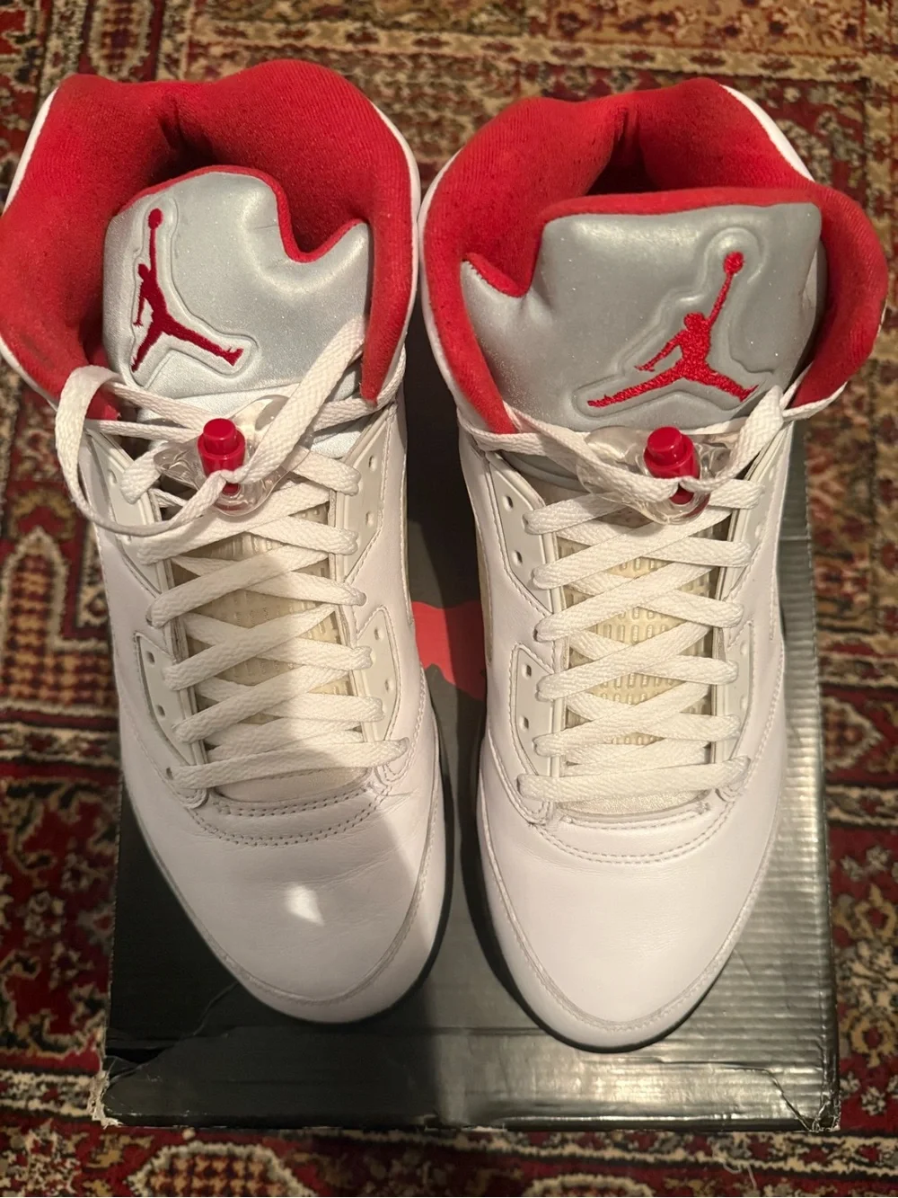 Jordan 5 Retro Fire Red Silver Tongue Retro High-Top Sneakers